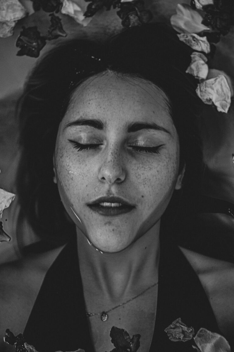 Ce înseamnă când visezi un accident și ce legătura are cu sentimentul de vulnerabilitate