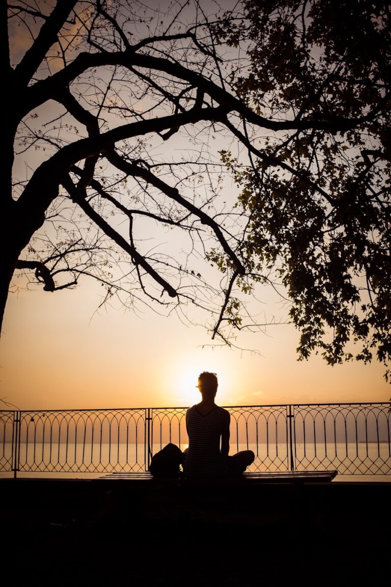 Cum sa iti eliberezi mintea in timpul liber prin activitati de meditatie si relaxare