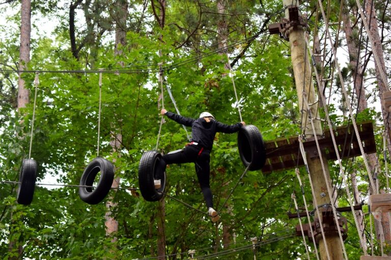 Ce sporturi de aventura poti incerca in timpul liber pentru adrenalina si noi experiente