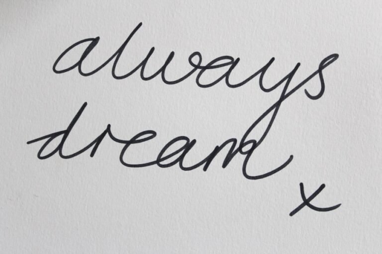 Citate celebre care te învață să îți urmezi visurile și să nu te dai bătut