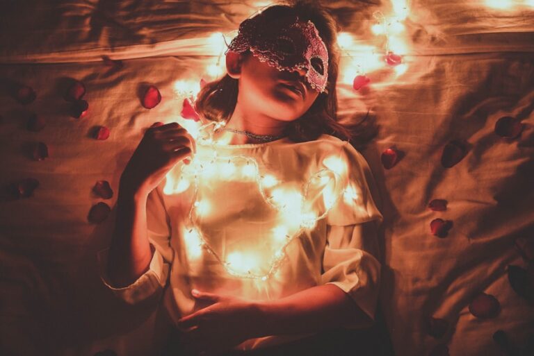 Vise despre foc: semnificațiile adânci ale acestora și cum pot reflecta transformările tale interioare