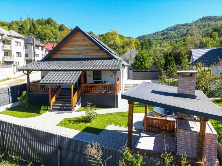 Casa de vacanta vs hotel: ce aleg familiile in 2026?