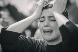 Cum să îți calmezi durerea de cap azi fără medicamente